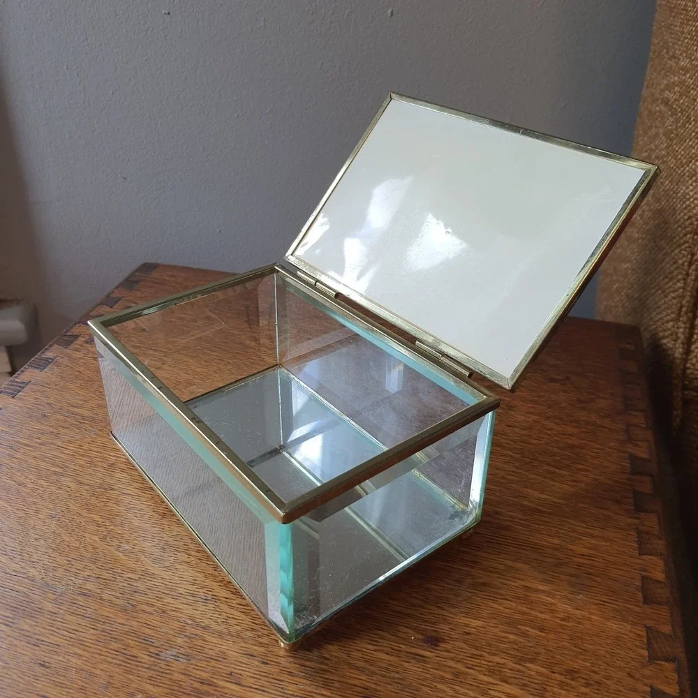 Vintage Clear Beveled Glass Footed Hinged Jewelry Box with 2 Cherub Motif